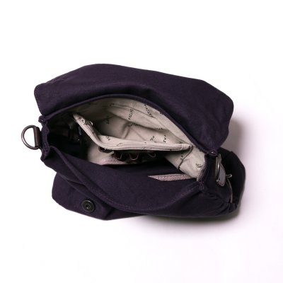 HAMPAVÄSKA, axel, PLOMMON